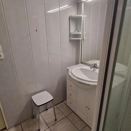 Apartment 4 Pers Avec Balcon, Au Pied Des Pistes, Proche Esf Et Remontees Mecaniques - Fr-1-516-193 *